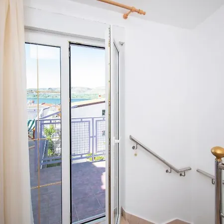 Holiday home Holiday House Castell Andreis Jadrtovac