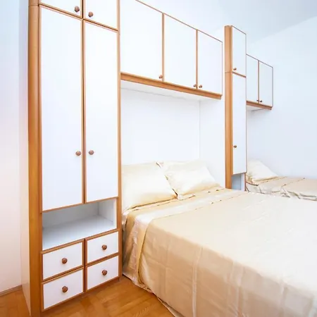 Holiday House Castell Andreis *